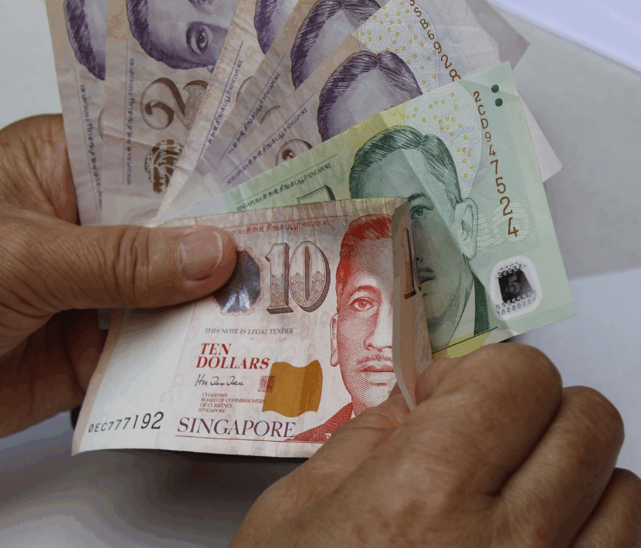 Quick Cash Solutions: When a Licensed Money Lender Can Help With Unexpected Bills